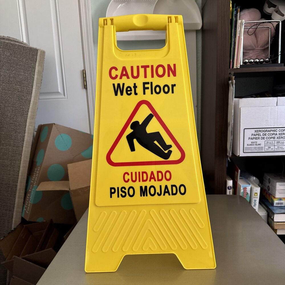 Caution Wet Floor Sign Bilingual English Spanish Yellow Plastic 24’